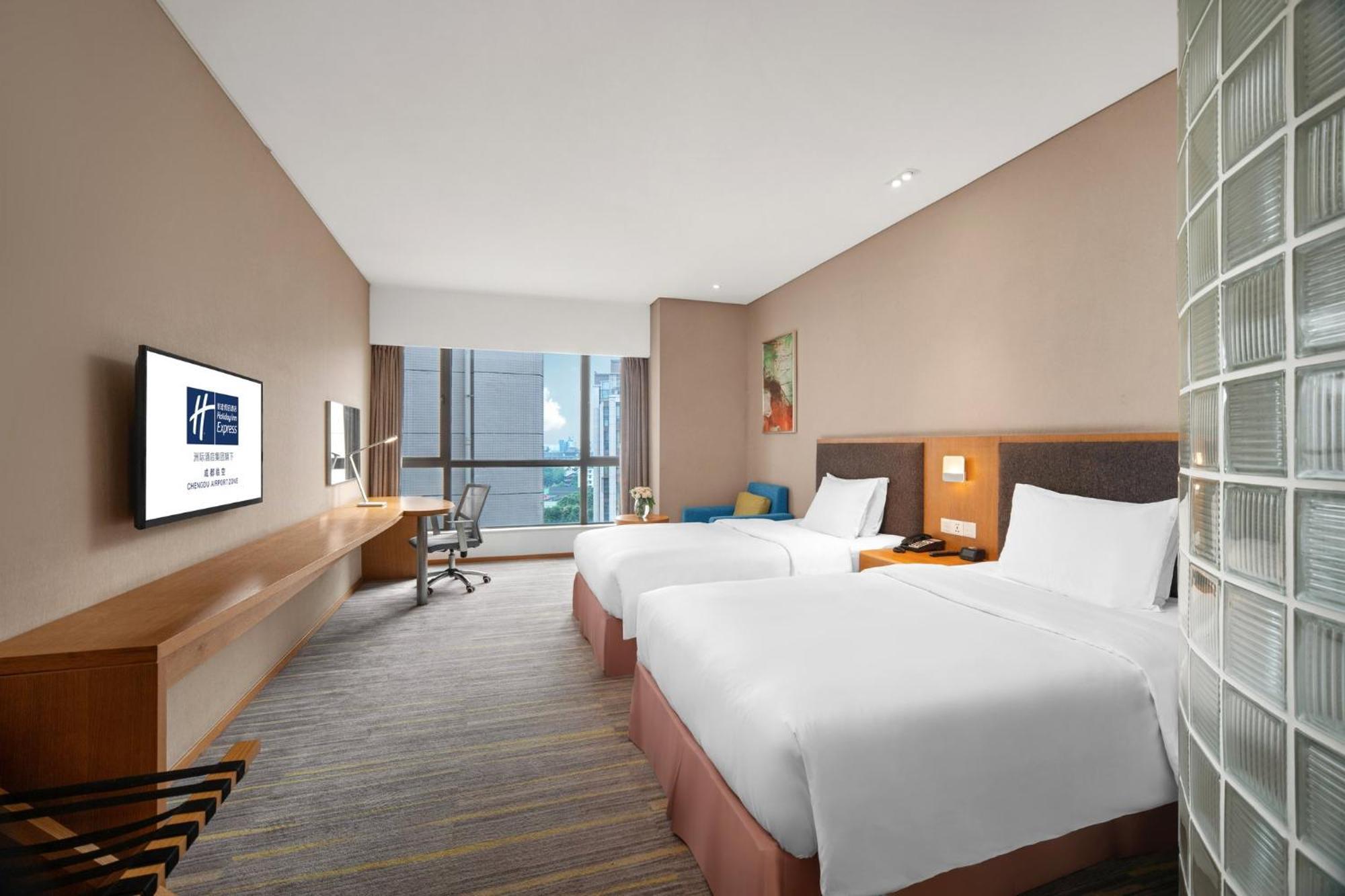 Holiday Inn Express Chengdu Airport Zone Free Shuttle From Shuangliu International Airport To Hotel ,Welcome Drink Dış mekan fotoğraf