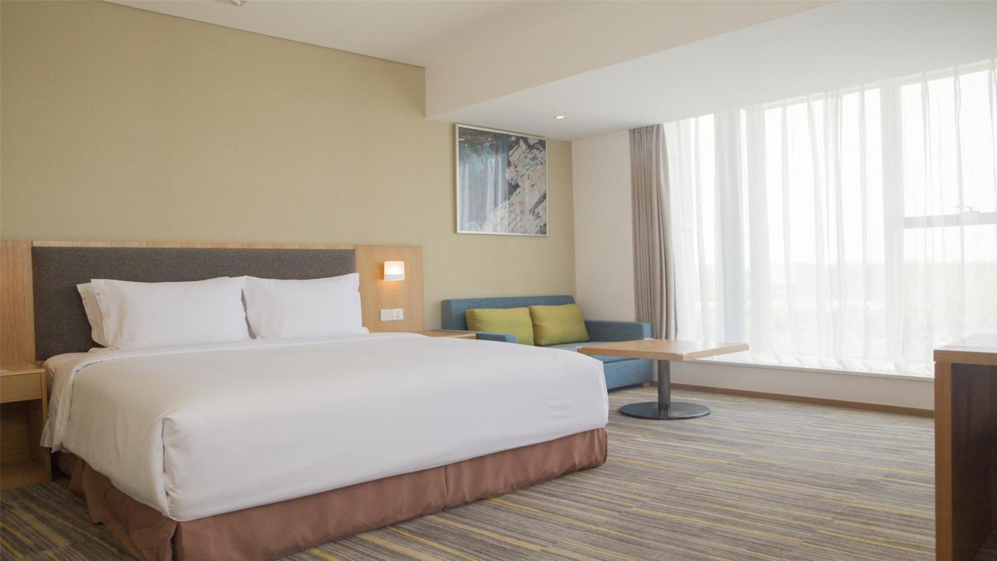 Holiday Inn Express Chengdu Airport Zone Free Shuttle From Shuangliu International Airport To Hotel ,Welcome Drink Dış mekan fotoğraf