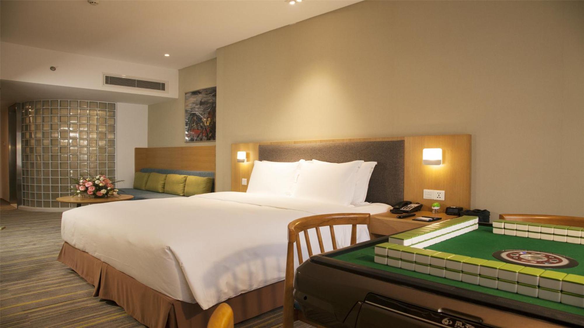 Holiday Inn Express Chengdu Airport Zone Free Shuttle From Shuangliu International Airport To Hotel ,Welcome Drink Dış mekan fotoğraf